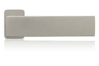 Kování pro hliníkové a&nbsp;ocelové dveře, kování na branky